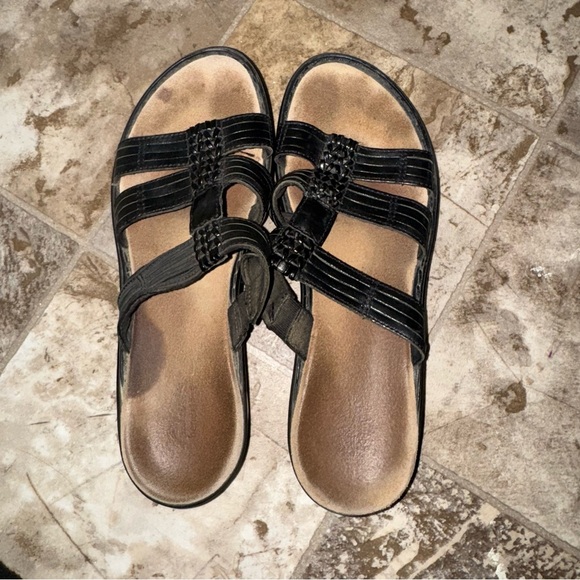 Women’s Clark’s Brand Black Real Leather Strappy Sandals Shoes Size 11/12 - Picture 12 of 15